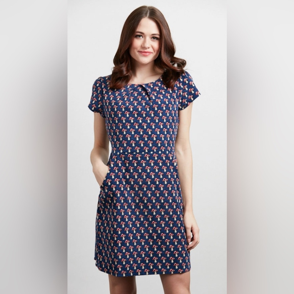SM wardrobe Royal Blue Mushroom Print Corduroy short sleeve Dress size S